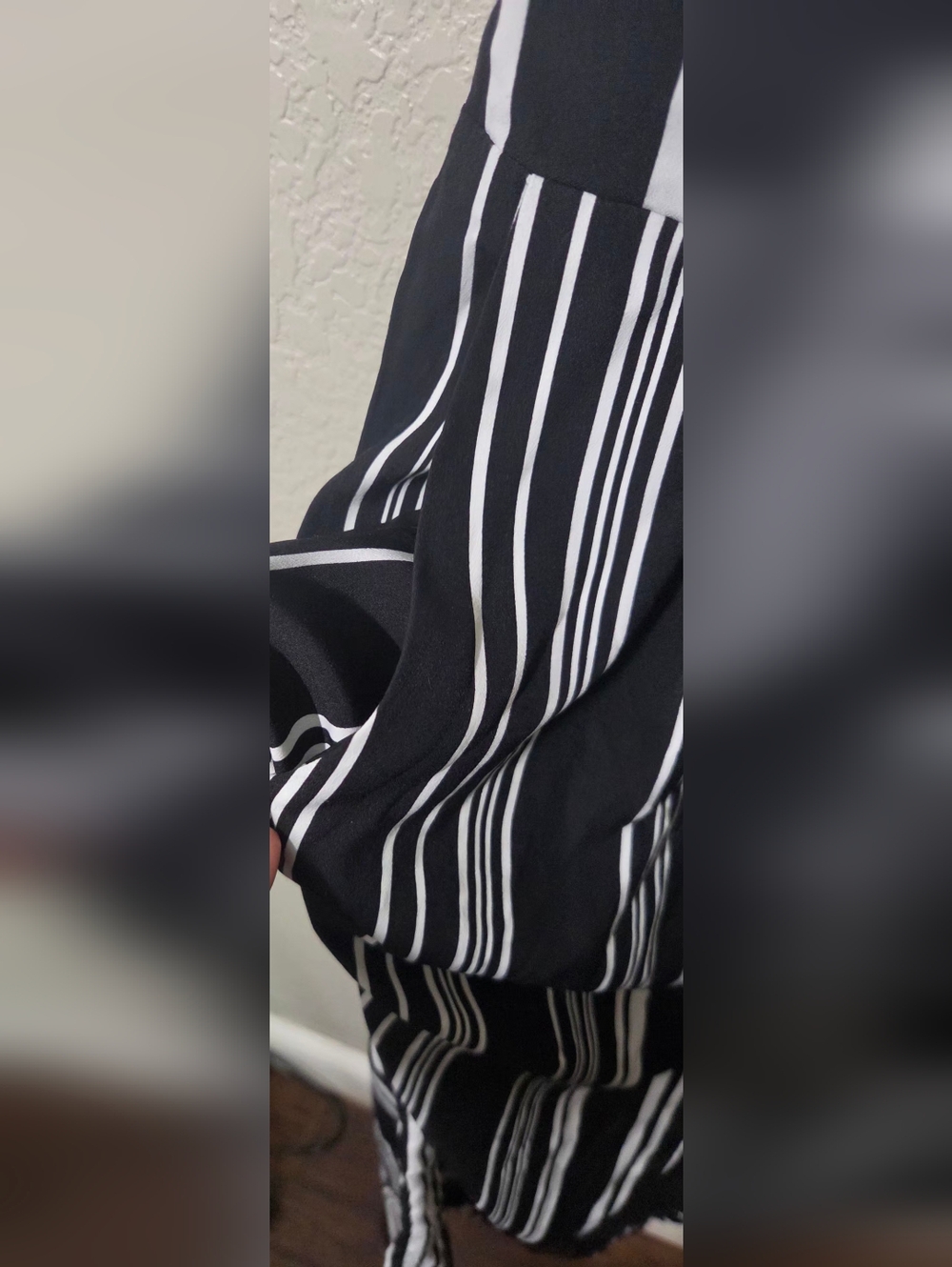 SPENSE Black & White Striped Sleeveless Faux Wrap CROP JUMPSUIT Size 8 - Picture 8 of 9